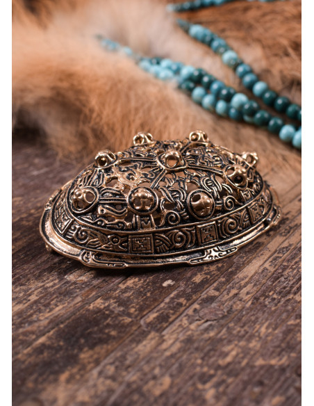 Spilla vichinga di forma ovale...