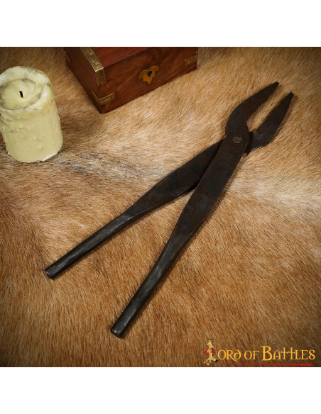 Pinze medievali in ferro battuto