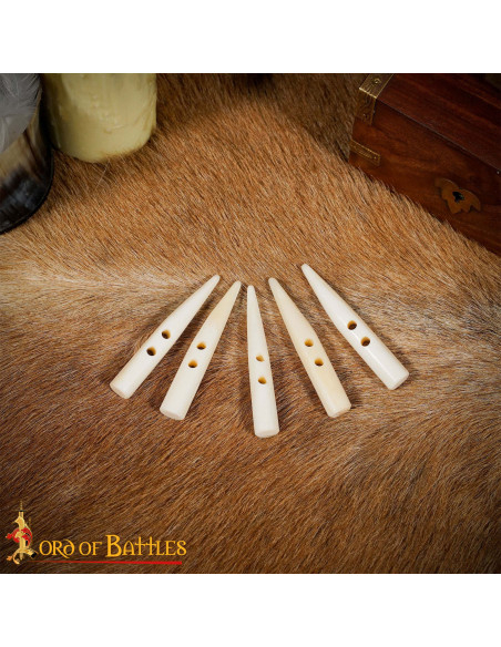 Set di 5 bottoni in osso intagliato...