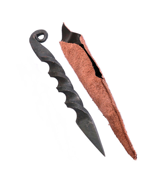 Pugnale medievale a spirale con...