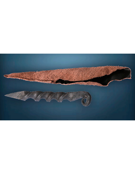 Pugnale medievale a spirale con...