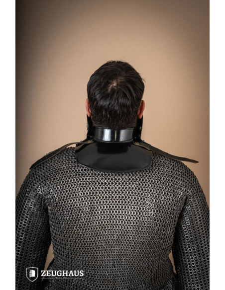 Gorgiera con Bevor in acciaio dolce...