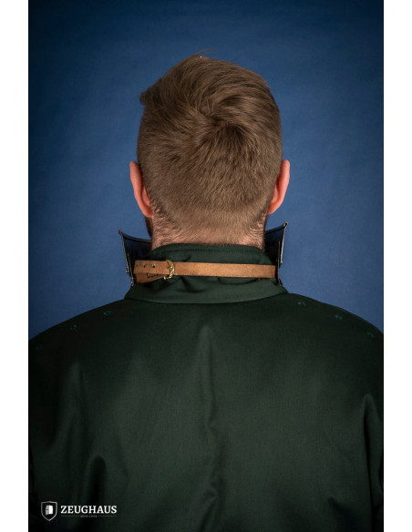 Gorgiera medievale snodata in acciaio...