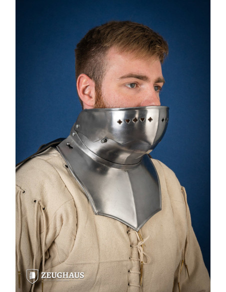 Gorgiera con Bevor in acciaio dolce...