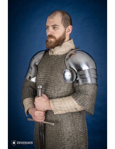 Spalline medievali con besaghe in...