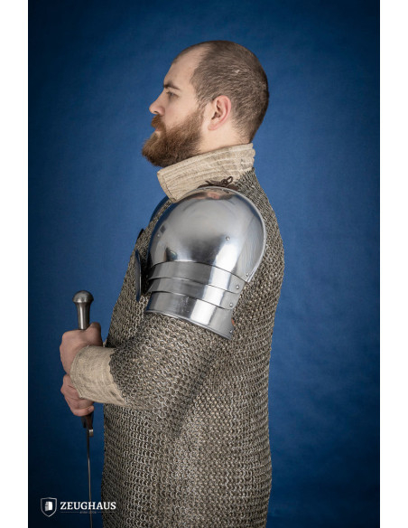 Spalline medievali con besaghe in...