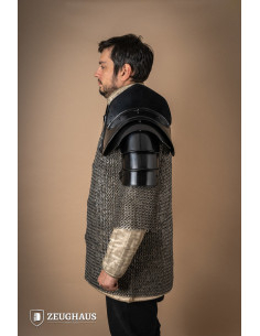 Spallacci medievali con spezzaspada, finitura scura 2