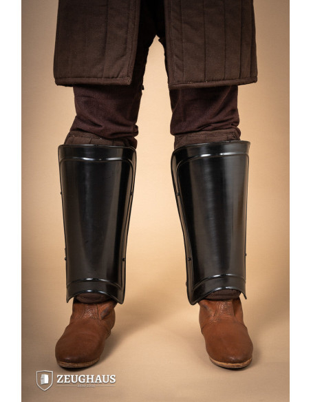 Schinieri da guerriero medievale in...