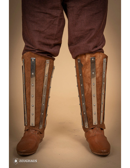 Schinieri medievali in acciaio e...