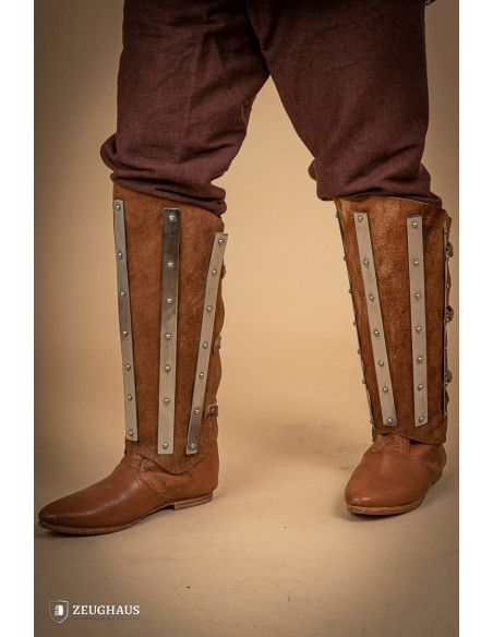 Schinieri medievali in acciaio e...