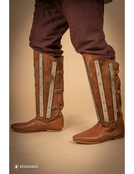 Schinieri medievali in acciaio e...