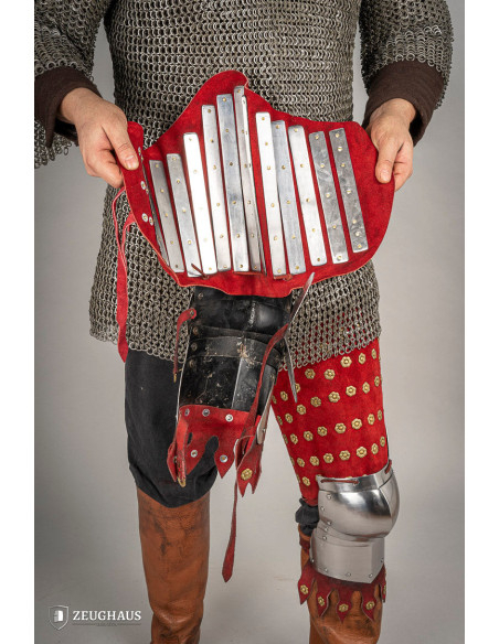 Armatura medievale per gambe in...