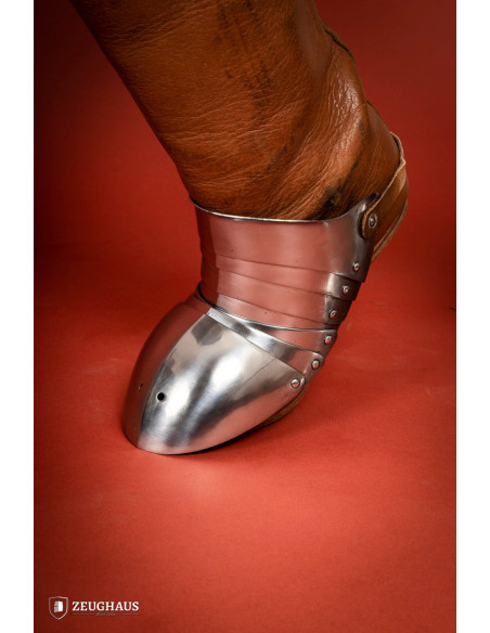 Scarpiere medievali segmentate in...