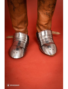 Scarpiere medievali segmentate in acciaio lucido 2