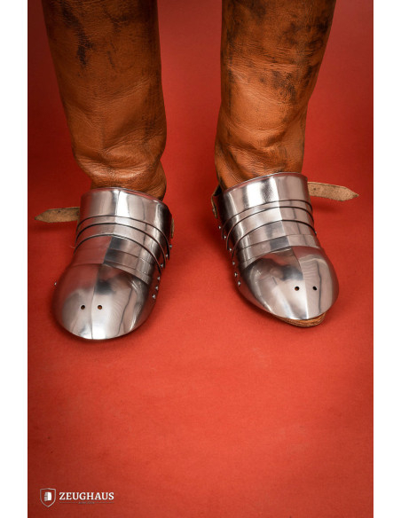 Scarpiere medievali segmentate in...