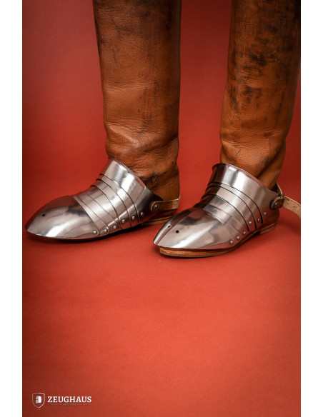 Scarpiere medievali segmentate in...