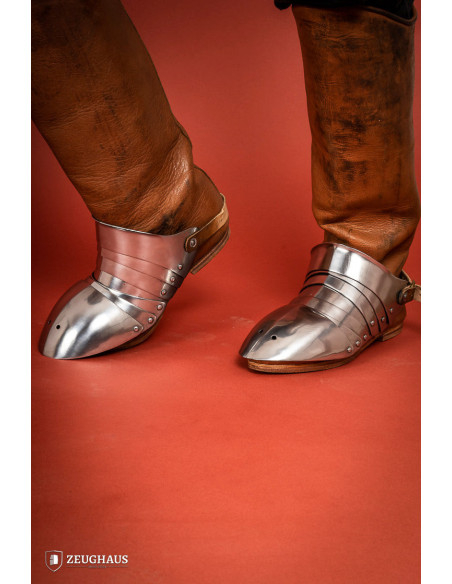 Scarpiere medievali segmentate in...