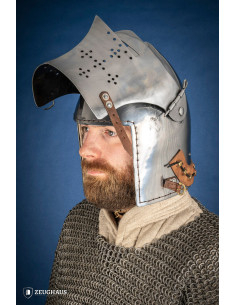 Bacinella medievale in acciaio con blocco visiera 2