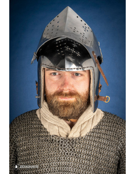 Bacinella medievale in acciaio con...