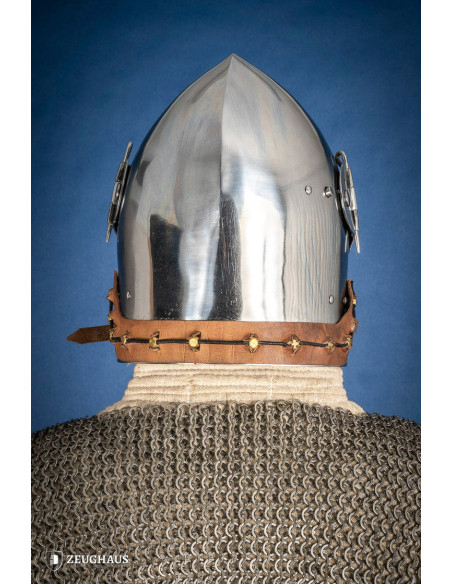 Bacinella medievale in acciaio con...