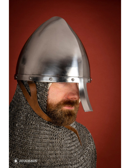 Elmo frigio con protezione per il...