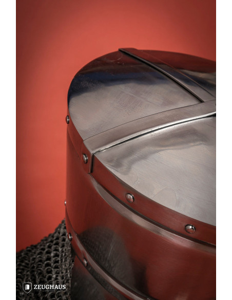 Elmo da crociato della prima epoca,...