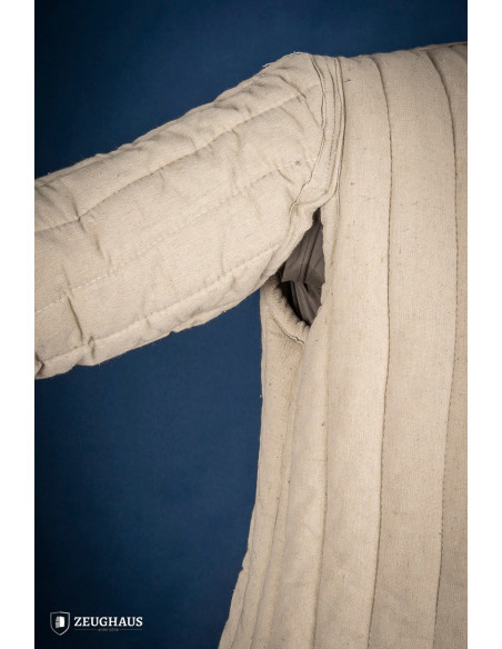 Gambeson medievale spesso con lacci,...