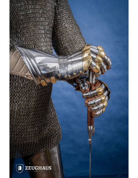 Guanti medievali tedeschi XV secolo...