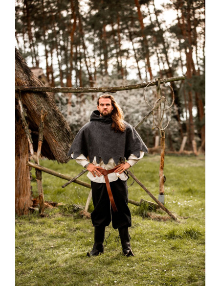 Gugel medievale in lana modello...