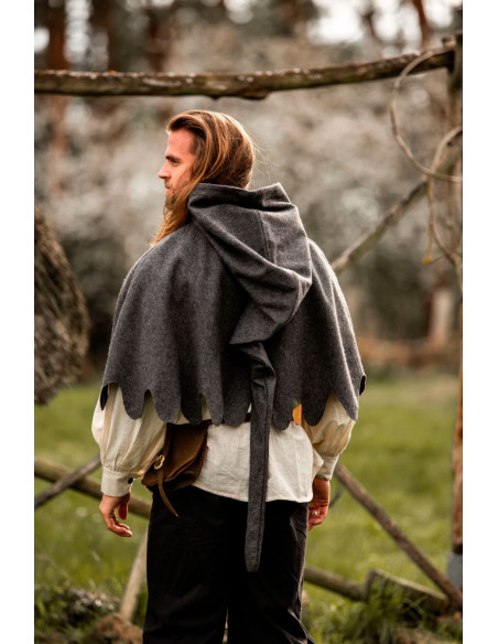 Gugel medievale in lana modello...