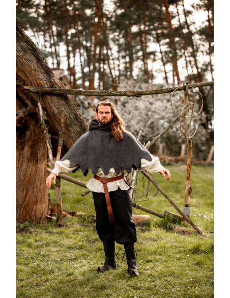 Gugel medievale in lana modello...