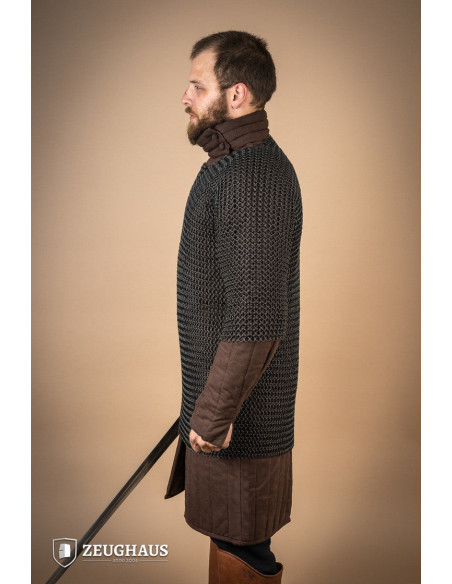 Cotta di maglia in acciaio brunito...