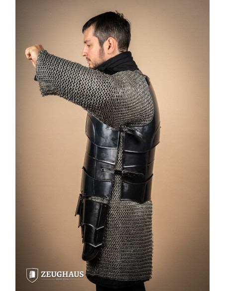 Pettorale medievale in acciaio dolce...