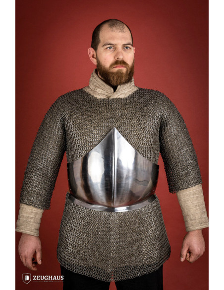 Pancera medievale XV secolo. acciaio...