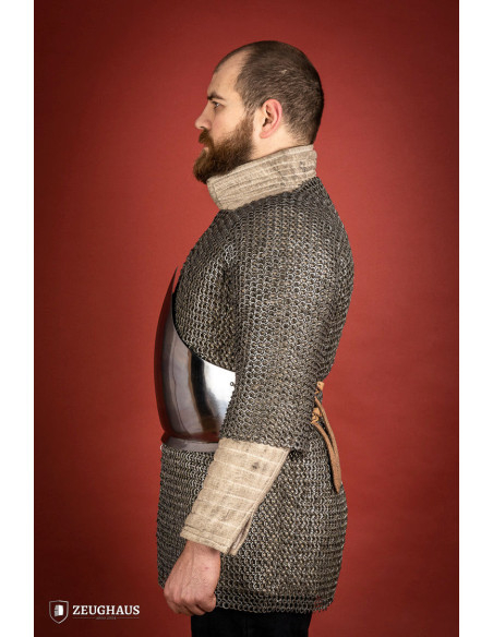 Pancera medievale XV secolo. acciaio...