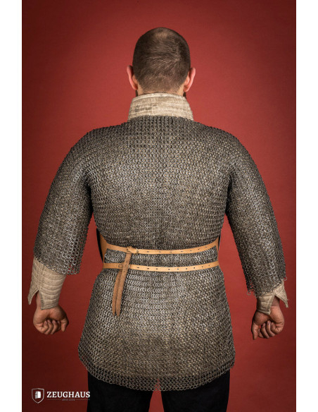 Pancera medievale XV secolo. acciaio...