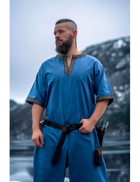 Tunica vichinga a maniche corte...