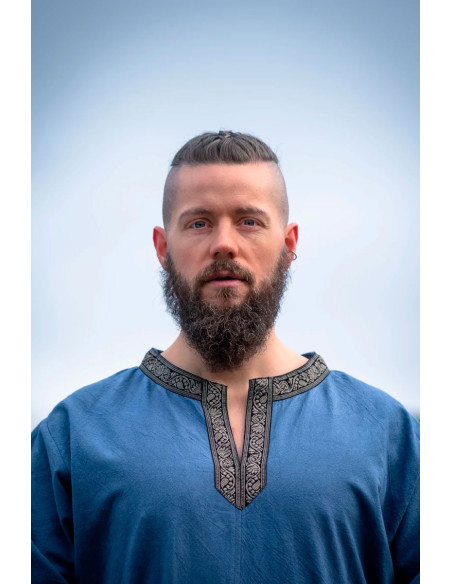 Tunica vichinga a maniche corte...