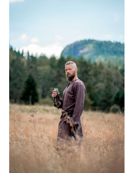 Tunica medievale Halvor, marrone scuro