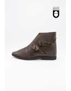 Scarpe medievali con chiusura laterale con nodo 2