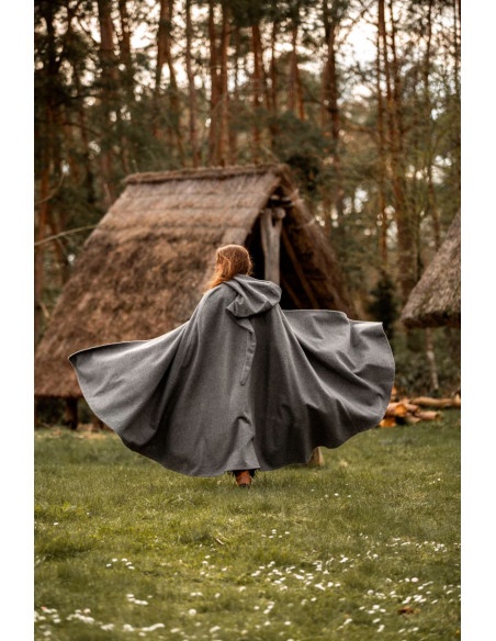 Mantello medievale corto con chiusura...