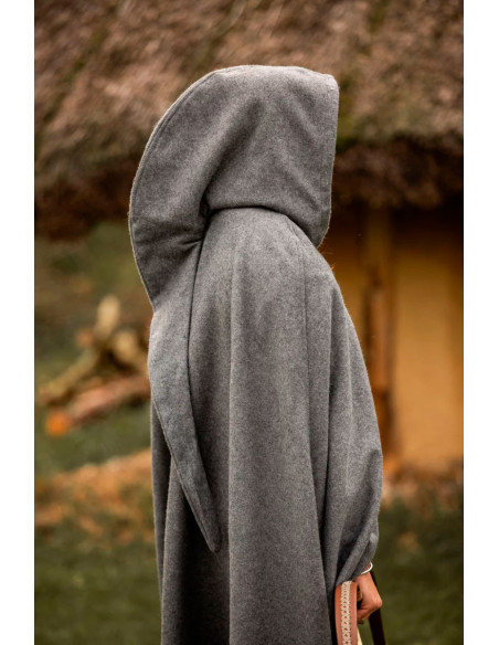 Mantello medievale corto con chiusura...