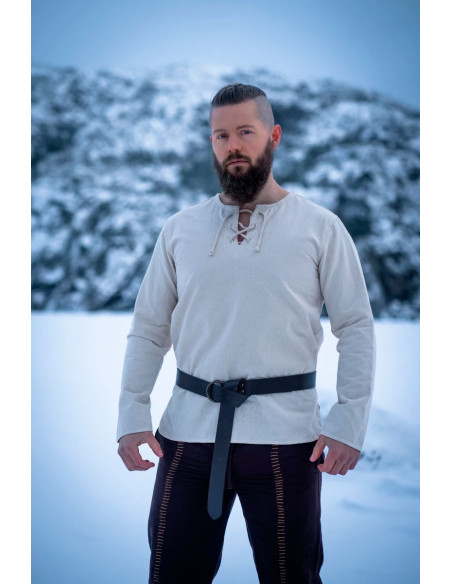 Cintura in pelle con anello, nera