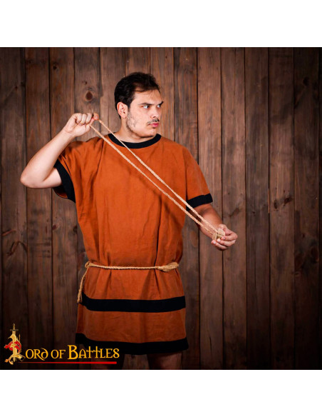 Tracolla balearica con lacci intrecciati