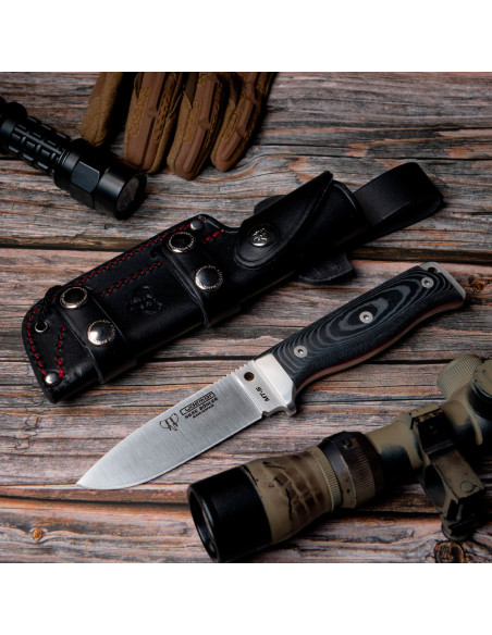 Coltello MT-5 con manico in micarta