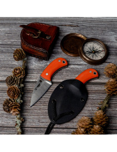 Coltelli Yoda con manico arancione Cudeman, fodero in kydex