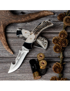 Coltello Cudeman per scuoiare le corna di cervo