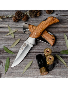Coltello da caccia con manico in ulivo, lama 9,5 cm.