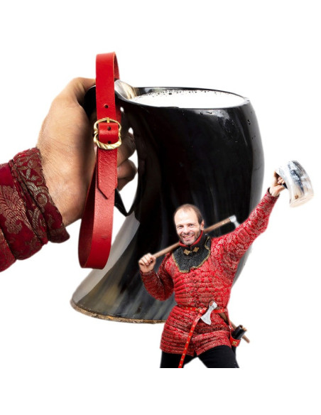 Brocca medievale con cinturino in...