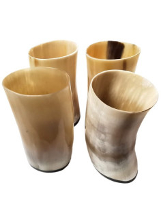 Set di 4 bicchieri in corno vichingo (150 ml.)